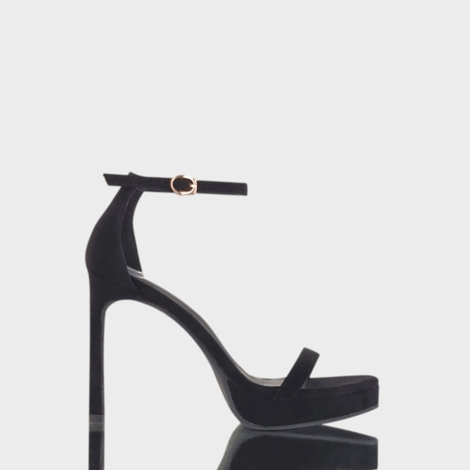 La chica de los stilettos Sandalias Gianna Black, en Gamuza Negra, con Taco Fino de 11 cm y Plataforma de 2 cm