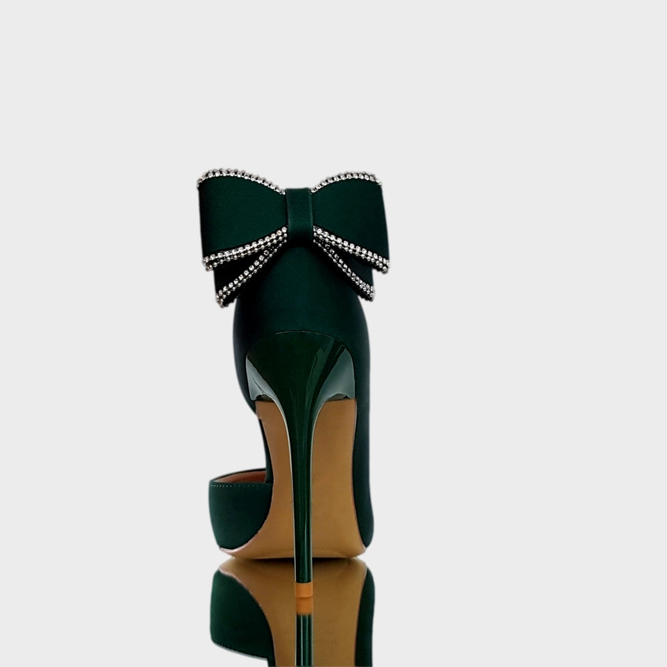 La chica de los stilettos Stilettos Vivien Green en Material Sintético Verde con Moño con Strass y Taco Acrílico Verde de 10.5 cm Vista de Talón y Taco