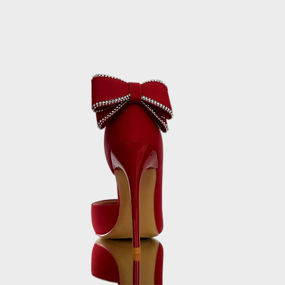 La chica de los stilettos Stilettos Vivien Red en Material Sintético Rojo con Moño con Strass en el Talón y Taco Acrílico Rojo de 10.5 cm Vista de Talón y Taco