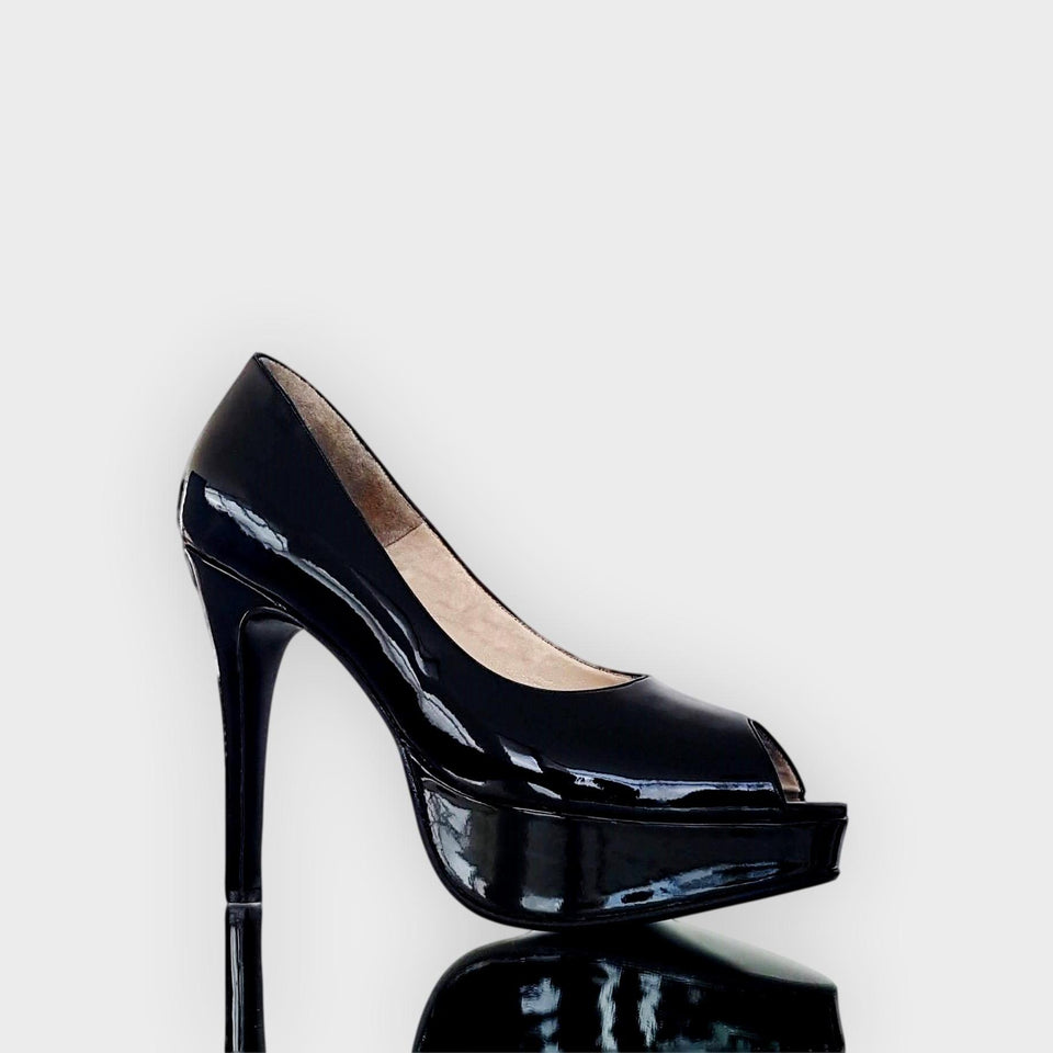 La chica de los stilettos Plataformas Callie en Charol Negro con Taco Fino 12 cm Perfil