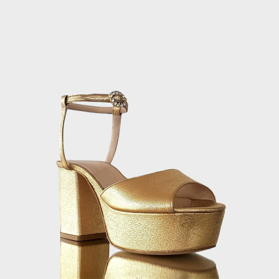 La chica de los stilettos Sandalias Oona Gold con Plataforma y Taco de 8 cm Lateral