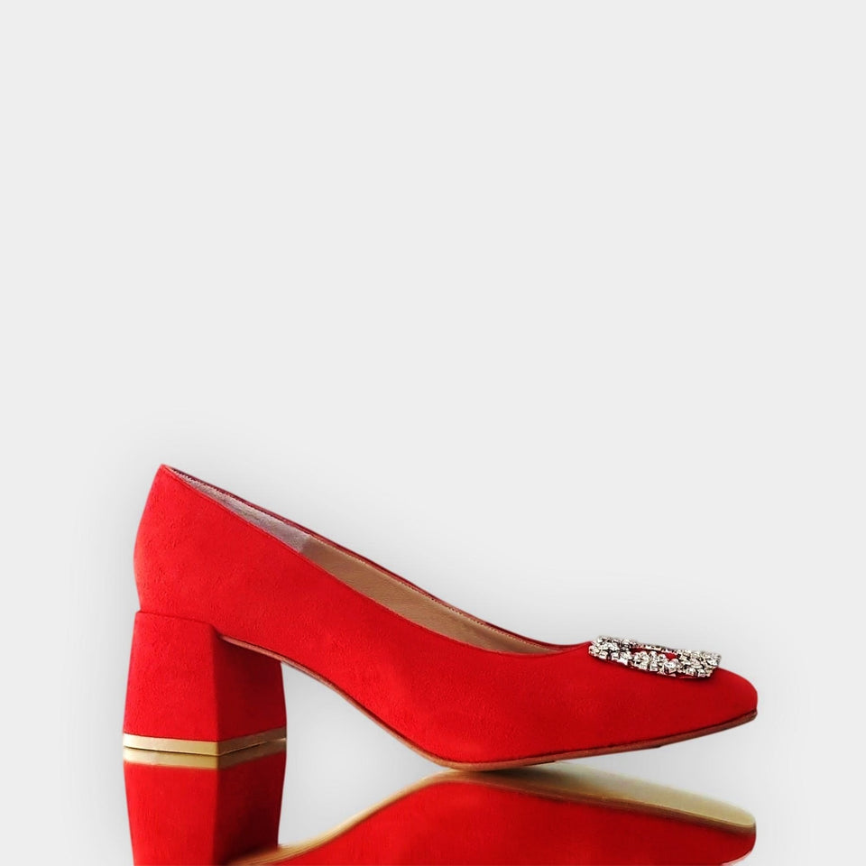 Stilettos hotsell rojos gamuza