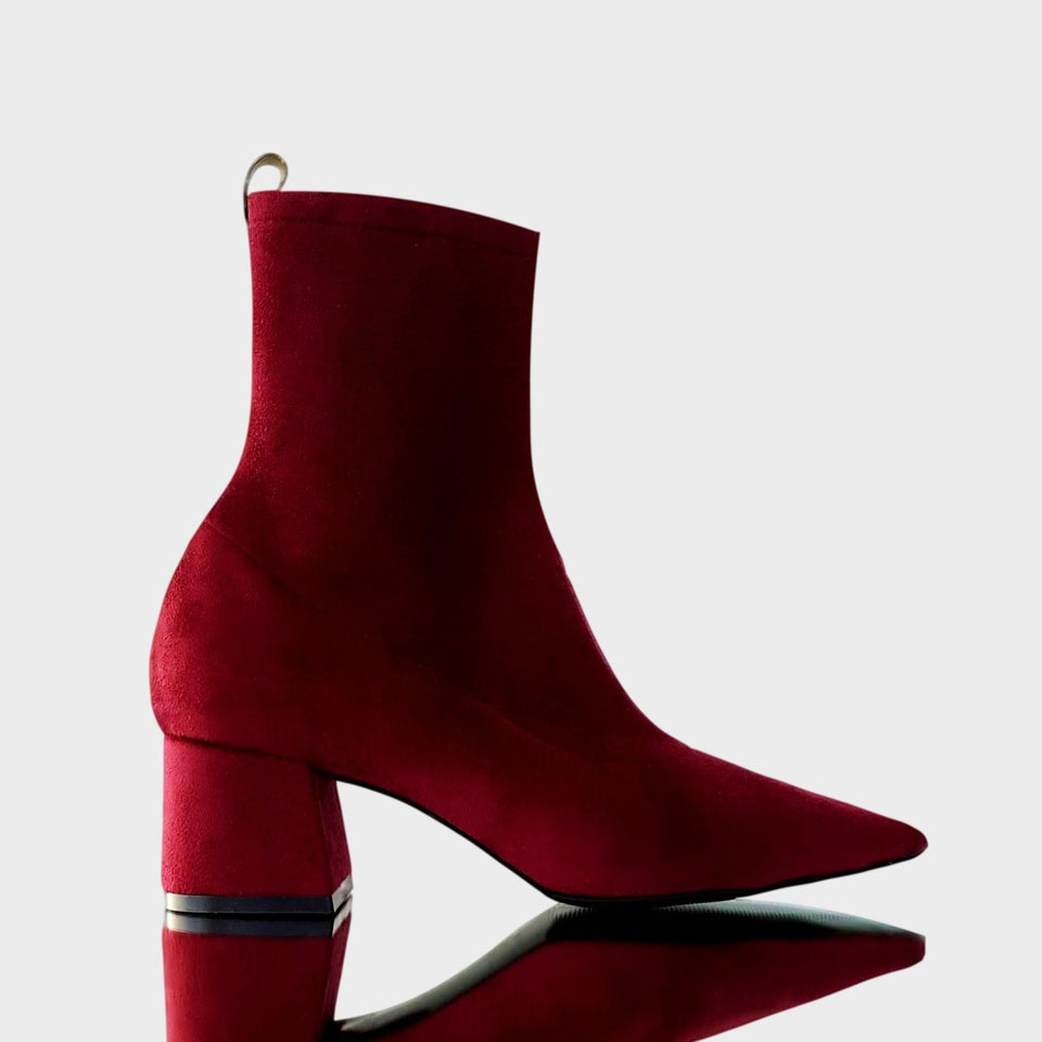 La chica de los stilettos Botas Cortas Sienna Elastizadas Gamuza Bordeaux Taco 5 cm