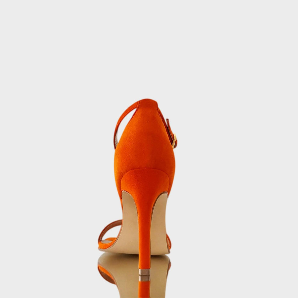 La chica de los stilettos Sandalias Lea Orange en Gamuza Naranja con Talón Cubierto Correa en el Tobillo y Taco de 10 cm Vista de Talón y Taco