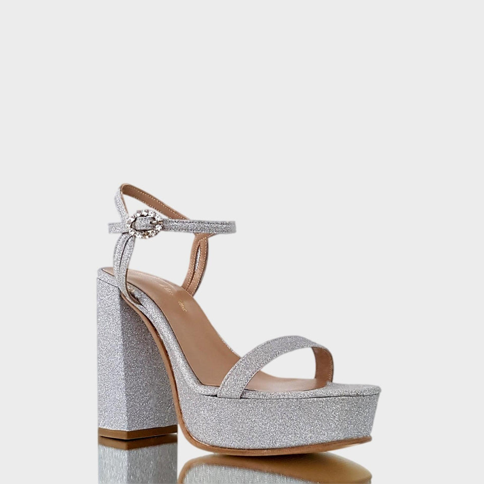 La chica de los stilettos Sandalias Noa Silver en Glitter Plata con Taco Bloque de 11 cm y Plataforma de 3 cm Vista Lateral