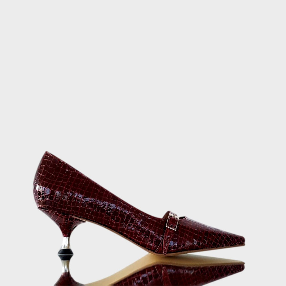 La chica de los stilettos Zapatos Athena Bordeaux en Cuero Crocco Bordeaux con Taco de 5 cm