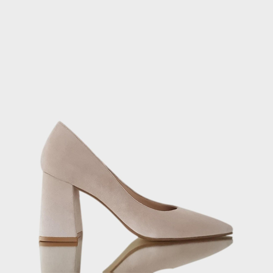 La chica de los stilettos Zapatos Emmy Khaki en Gamuza Natural con Taco Bloque de 8 cm