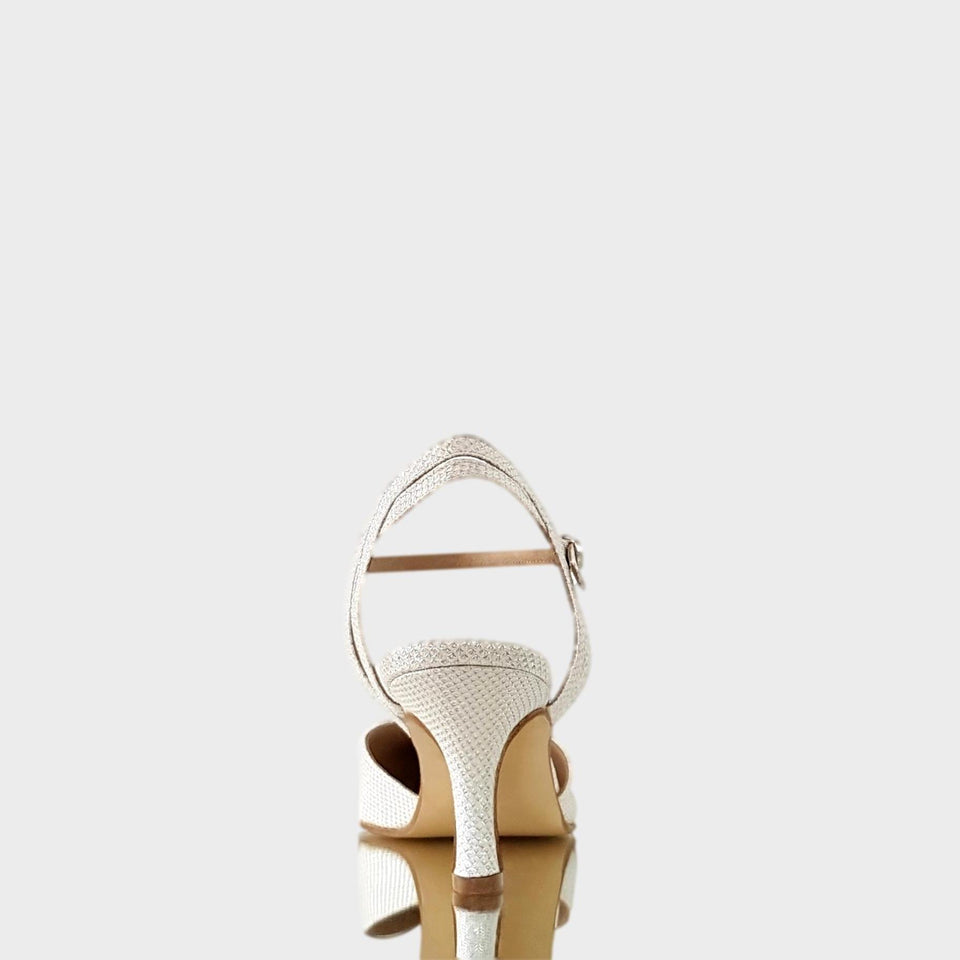 La chica de los stilettos Zapatos Milly White en Glitter Blanco Perlado con Taco de 7 cm Vista de Talón y Taco